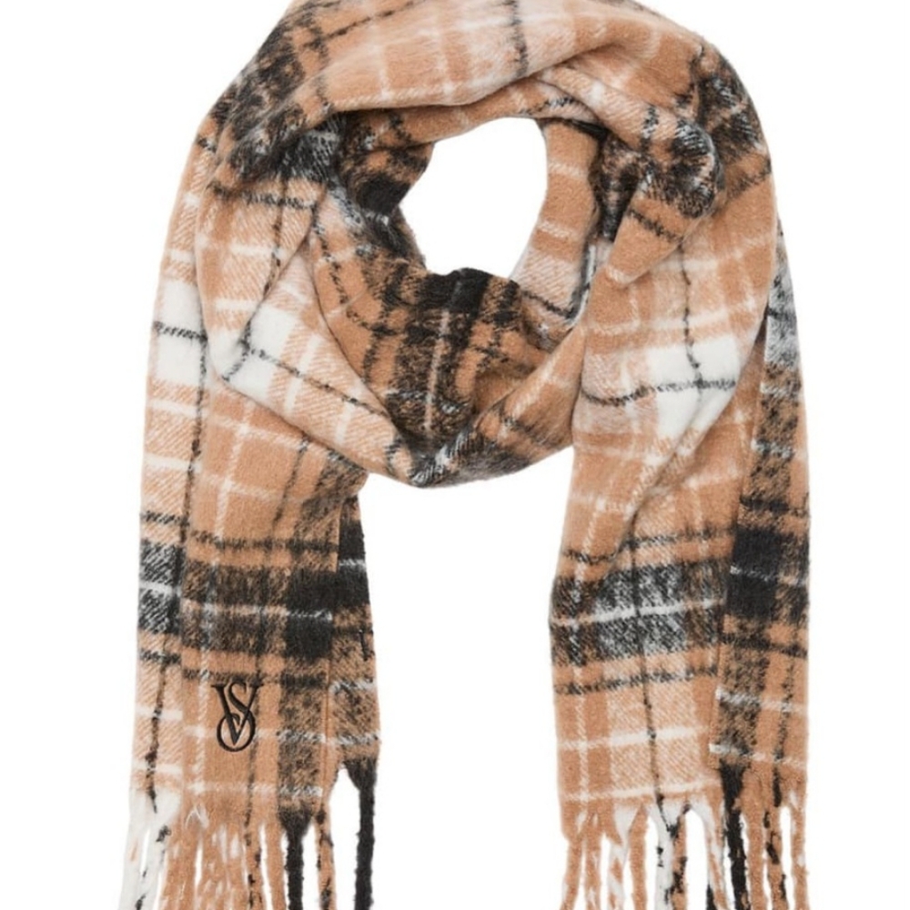 Victoria's Secret Blanket Scarf NWT